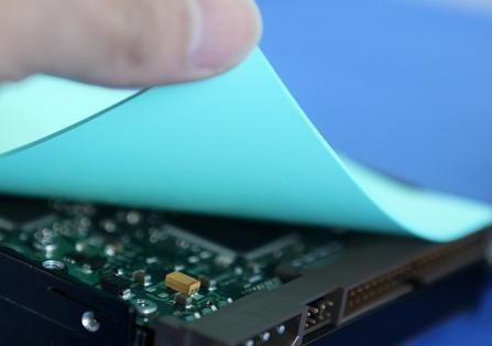 Cojín conductor termal con el silicón para la transferencia de calor múltiple proveedor